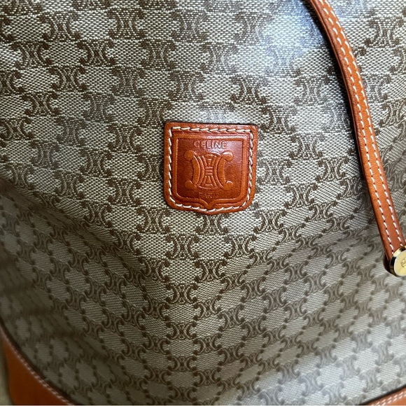Vintage Celine Bucket Bag - Picture 3 of 13